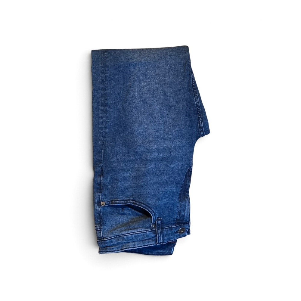 Chaps Mens Straight Leg Denim Jeans Medium Wash Blue Size 32x30 - Picture 2 of 6